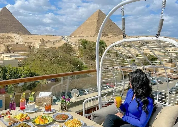 Tree Lounge Pyramids View Inn , Sphinx Giza