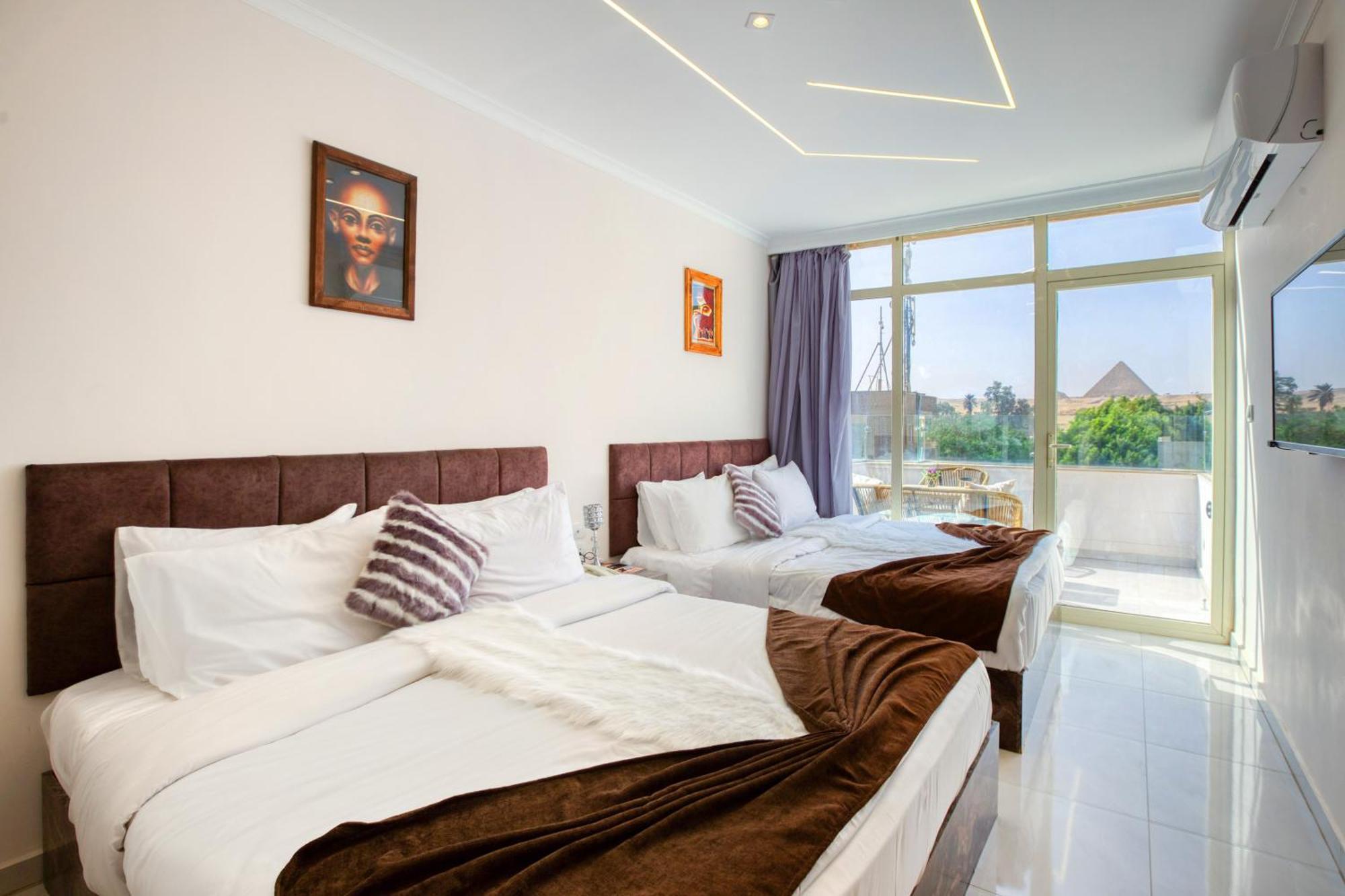 Tree Lounge Pyramids View , Sphinx Giza Hostel Kafret el-Gabal